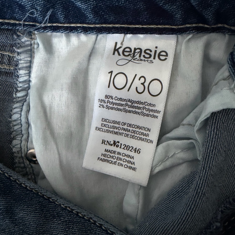 Kensie Light Blue Denim Women’s Jeans Zipper Leg Details Size: 10/30 - Picture 3 of 7